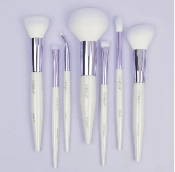 Chique Studio Brush Pick Style