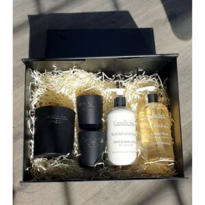 Courrèges Seconde Peau Gift Set 100ml EDP + 75g Candle